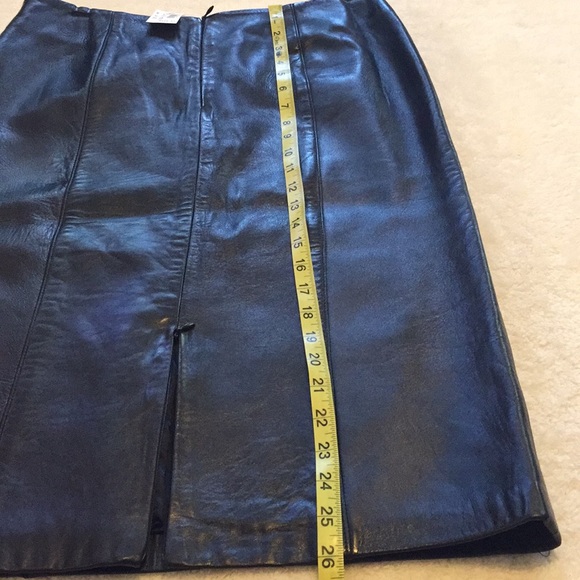 Black genuine leather skirt - Picture 5 of 8